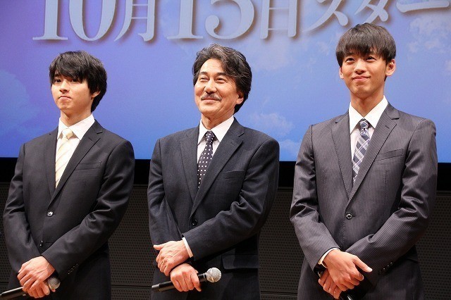舞台挨拶を行った（左から） 山崎賢人、役所広司、竹内涼真