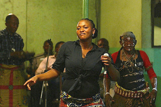 コンゴで強く生きるシングルマザー歌手描く「わたしは、幸福（フェリシテ）」予告編