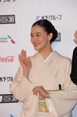 第30回東京国際映画祭 華やかドレスや着物で女優陣が美の競演！