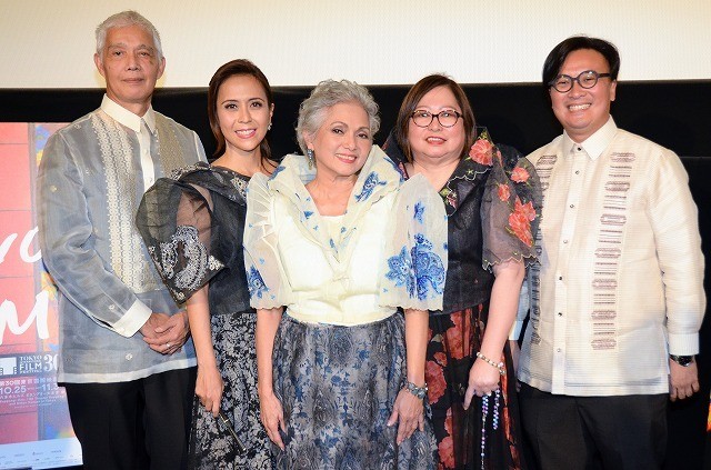 フィリピン製ミュージカル「ある肖像画」女優陣が美声デュエット披露
