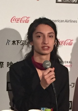 ジョージアの秘境の暮らし映す「泉の少女ナーメ」主演女優は是枝裕和監督の大ファン