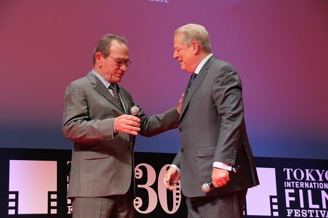 元米副大統領アル・ゴア氏、東京国際映画祭で旧友トミー・リー・ジョーンズと再会 - 画像4