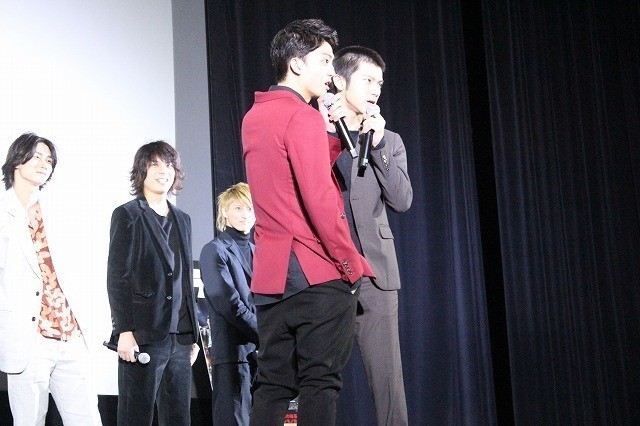 健太郎、山田裕貴と絶妙なコンビ芸披露「お前どこ中じゃ！？」「舞台挨拶中じゃ！」