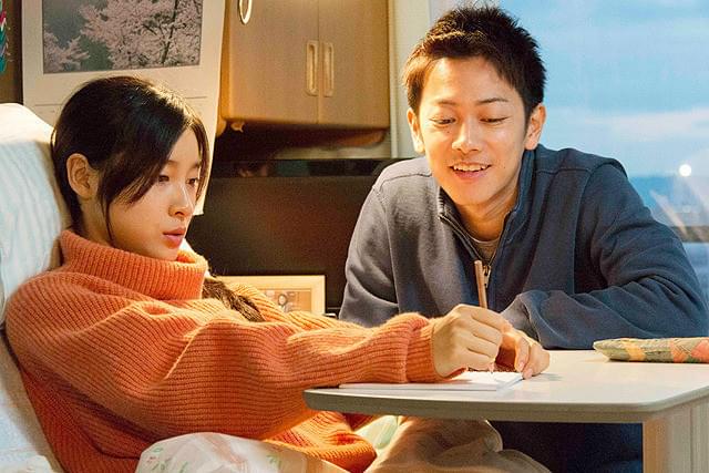 佐藤健＆土屋太鳳「8年越しの花嫁」、興収25億突破を記念し本編映像公開