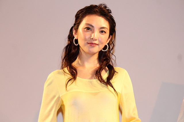 田中麗奈、変わらぬ美ぼうの秘けつは“潤い” ドレス姿に観客ため息 - 画像3