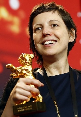 ベルリン金熊賞はルーマニアの女性監督作に！挑発的な内容のため発表の瞬間にどよめきも