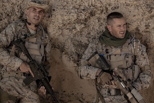 アーミー・ハマーが砂漠で絶体絶命の兵士に！「ALONE」6月公開決定 - 画像4
