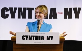 「SATC」女優シンシア・ニクソン、ニューヨーク州知事選に出馬