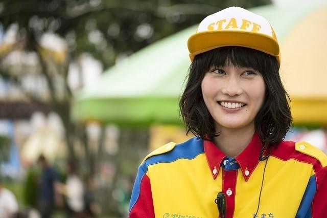 橋本愛、地元・熊本の遊園地が舞台「オズランド」に凱旋出演！夢と笑顔与えるクルーに