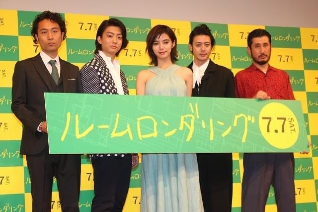 池田エライザ、オダギリジョーの不可解な“ペン消失”に爆笑