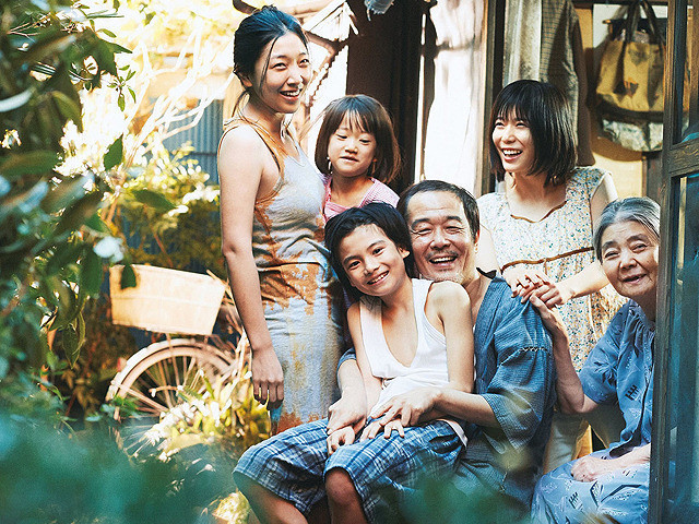 【国内映画ランキング】「万引き家族」が首位スタート！先行上映含む5日間で興収7.7億突破