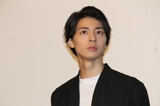 池松壮亮、主演作「君が君で君だ」を珍アピール「やばい人たちのテラスハウス」