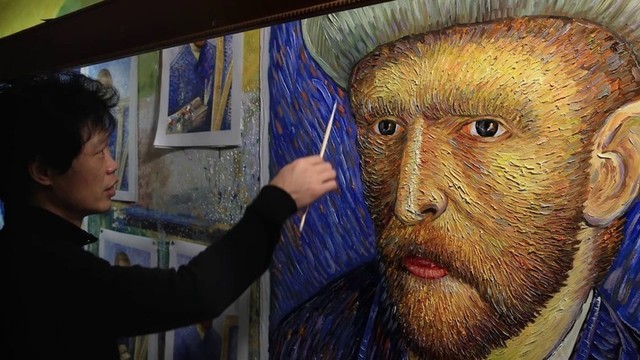中国、世界最大の複製画村に潜入！ 「世界で一番ゴッホを描いた男」場面写真公開 - 画像4