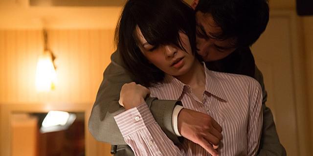 個人撮影　人妻　奴隷 ご主人様”の調教開始！超ミニスカ姿で夜の街へ…「私の奴隷になりなさい」第2章本編映像 : 映画ニュース - 映画.com