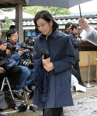 樹木希林さんと1500人が最後の別れ、長女・内田也哉子「母の言葉手繰り寄せます」