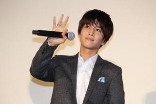 岩田剛典、杉咲花への“ぐだぐだサプライズ”に苦笑「大丈夫か、これ」