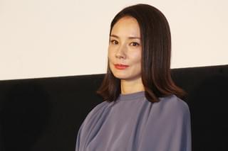 吉田羊、佐野玲於の贈り物に大感激「やだ、泣いちゃう」