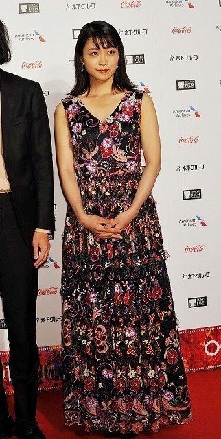 第31回東京国際映画祭 世界の美女が華やかな衣装で競演！