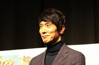 佐々木蔵之介、対面した本物のナマケモノを賞賛！「ここに来ている時点で働き者」