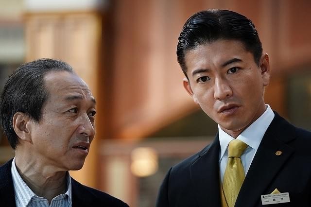 木村拓哉が初めて見せる“刑事の顔” 「マスカレード・ホテル」劇中カット披露