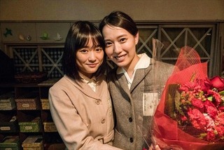 戸田恵梨香＆大原櫻子、W主演作で生まれた強い絆　仲良し2ショット写真公開