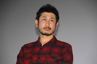 佐藤二朗が問題発言!? 柴犬と10年連れ添うも「犬に興味がない」