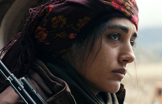 命がけでISと戦ったクルド人女性武装部隊が歌う「バハールの涙」本編映像