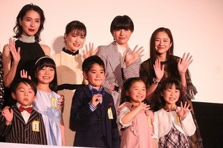戸田恵梨香＆大原櫻子、共演した子どもたちと再会し感涙「子ども守りたいと初めて実感した」