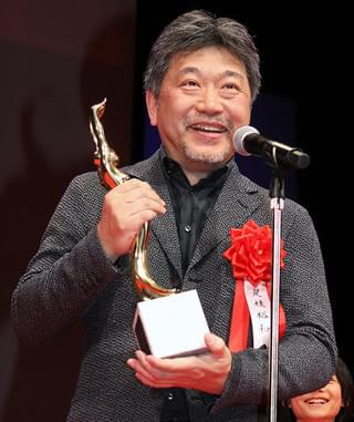 柄本佑、母・角替和枝さんに捧ぐ夫婦同時主演賞「絶対喜んでくれるはず」