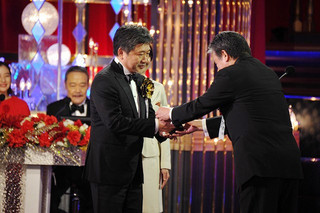 【第42回日本アカデミー賞】「万引き家族」是枝裕和、2年連続の最優秀監督賞！