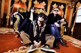 今年で結成30周年を迎える「the pillows」「王様になれ」