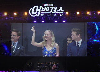 ブリー・ラーソン、感極まる「アベンジャーズ」訪韓にファン4000人が熱狂！