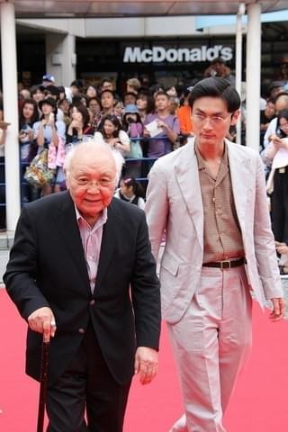 高良健吾と中島貞夫監督「女の機嫌の直し方」