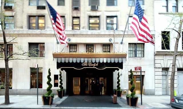 NYの5つ星ホテルに眠る、豪華セレブのロマンスとスキャンダル「カーライル」予告入手