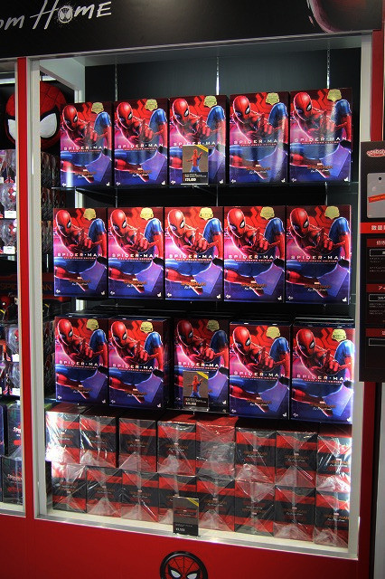 「スパイダーマン」ストアが原宿にオープン！ 世界で1つのミステリオ衣装を世界最速展示 - 画像26