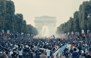 米アマゾン、2005年パリ郊外暴動事件題材の「レ・ミゼラブル」を獲得