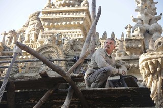 ピカソも驚嘆の“奇想の宮殿”をたった一人で作った男の話「シュヴァルの理想宮」12月13日公開