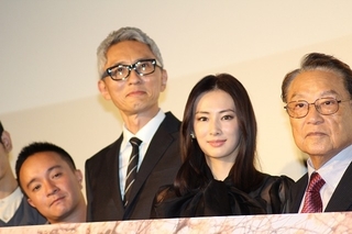 北川景子と年の差夫婦を演じた松重豊　撮影に現れた本物の夫・DAIGOと“微妙な三角関係”に!?