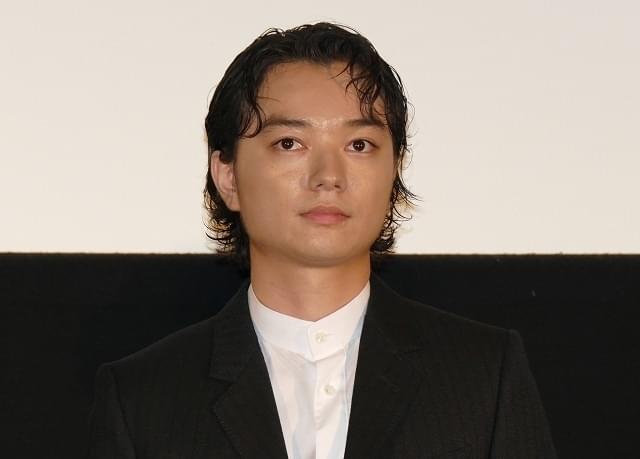 染谷将太、主演オファー快諾も「3年半、音信不通」“熟した”新作「最初の晩餐」完成