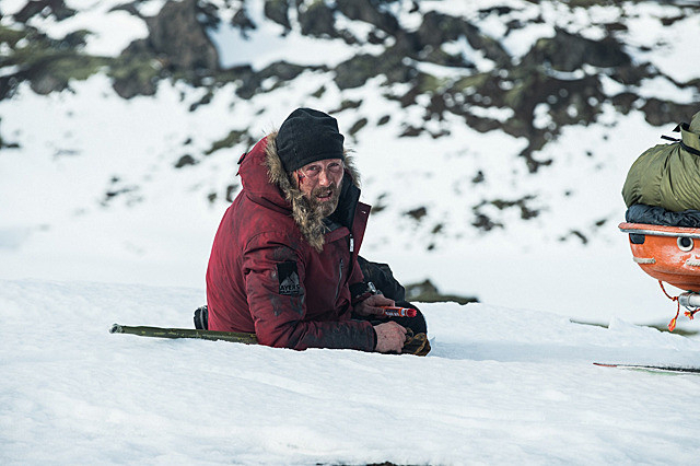 北極に不時着、マイナス30度、吹雪、飢え、絶望……マッツ・ミケルセンが体感した極限世界 - 画像3