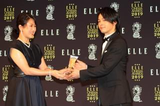 中村倫也、大活躍だった2019年を振り返る 恋愛ドラマの三角関係に絡む役に喜び