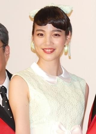 のん、6年ぶり実写映画「気合いが入った」 藤圭子さん「新宿の女」弾き語りを述懐