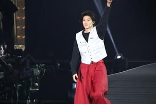 片寄涼太、自身初のソロ曲を生披露！白濱亜嵐らとの「貴族降臨」イベントに1万1000人が熱狂