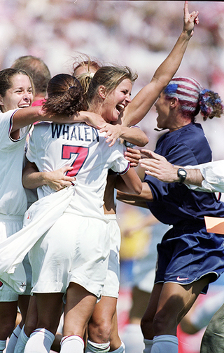 1999年女子W杯優勝のアメリカ代表サッカーチームの活躍をNetflixが映画化