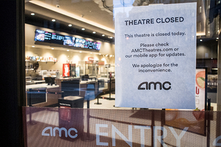 米ニューヨーク州で映画館が再開 劇場側が公開書簡で嘆願
