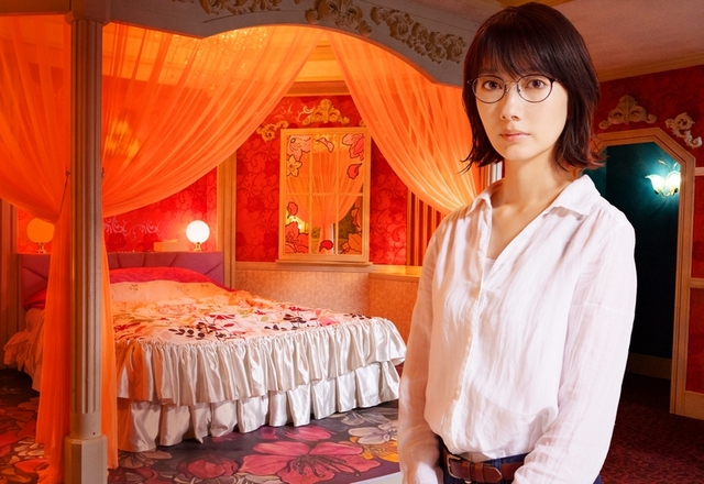 天蓋付ベッド、浴室に鶴…実在した釧路のラブホを再現 波瑠主演「ホテルローヤル」絵コンテ公開 - 画像1