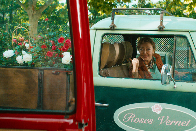 フランスの名女優カトリーヌ・フロ、バラ育種家を完璧に再現 「ローズメイカー」場面写真 - 画像5