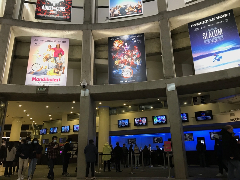 【パリ発コラム】6カ月半ぶりに映画館再開のフランス　「鬼滅」など日本アニメ3本封切り、「音楽」は批評家から高評価