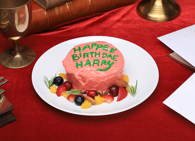 「HAPPEE BIRTHDAE ケーキ」