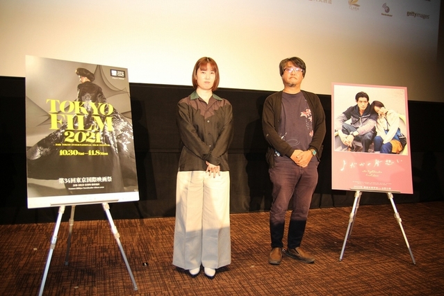 松井玲奈が顔にアザを持つ女性、中島歩が彼女を撮りたいと申し出る映画監督を演じた